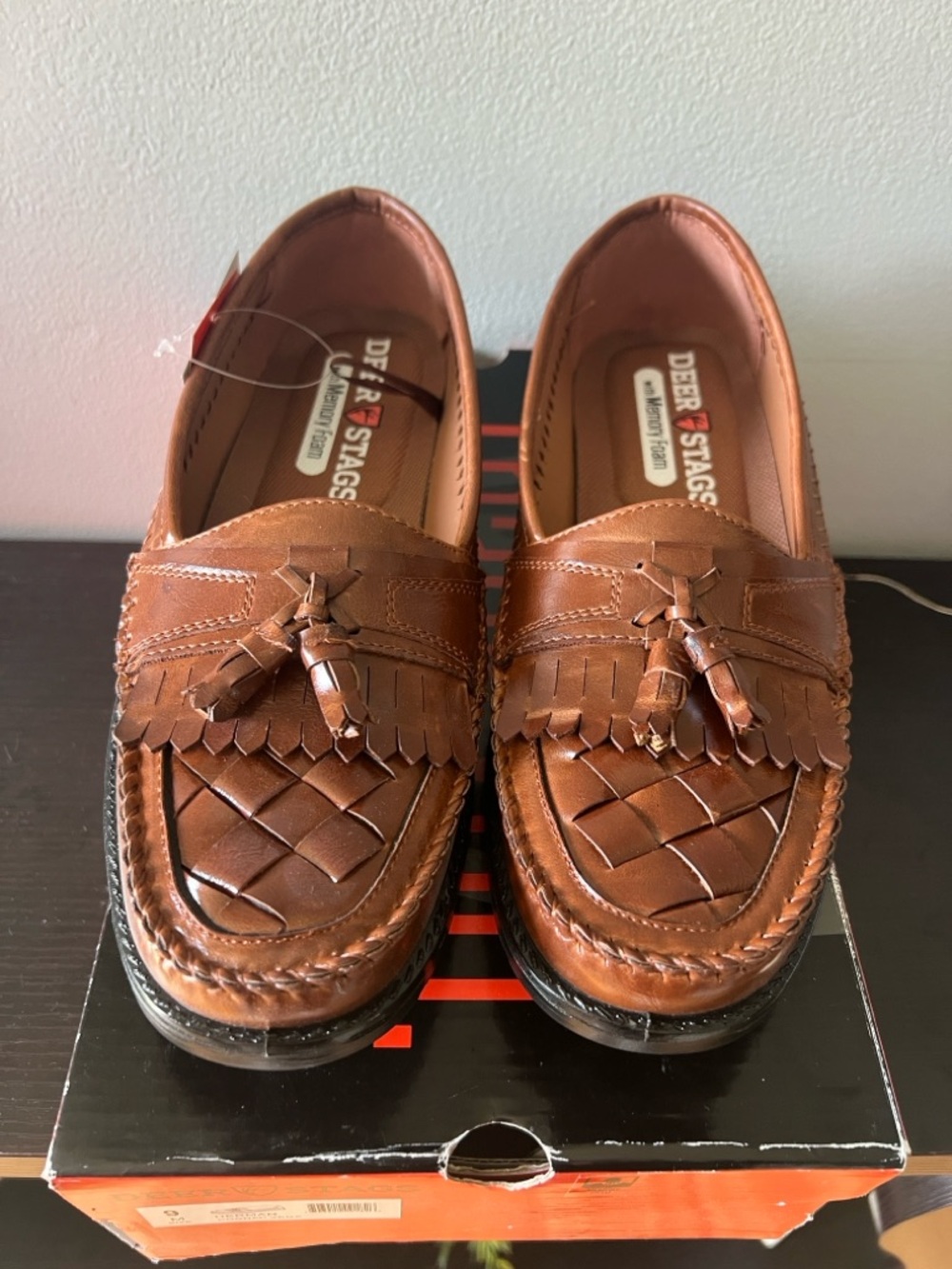 NWT Deer Stags Men’s Brown Tassel Loafers